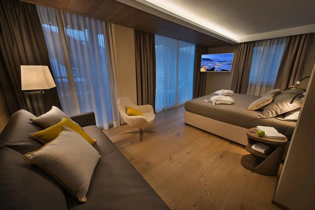 Hotel Baita Montana Livigno 4*,  Italia